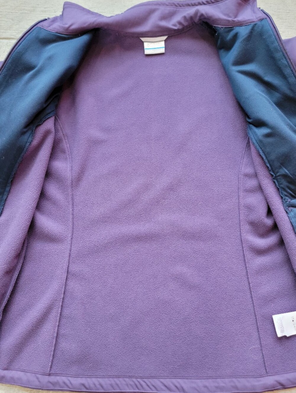 Columbia Women's Purple Softshell Jacket - Picture 4 of 10